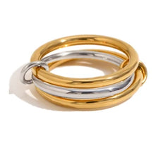 Four Circles Stack Ring Set