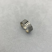 Keffiyeh Pattern Ring