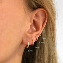 2-Pieces Minimal Stainless Steel Hoop Earrings
