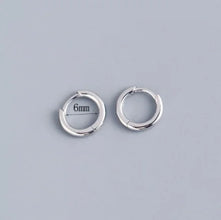 2-piece Essential Huggie Hoop Earrings