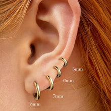 2-Pieces Minimal Stainless Steel Hoop Earrings