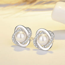 Lumi Pearl Crystal Studs