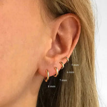 2-Pieces Minimal Stainless Steel Hoop Earrings
