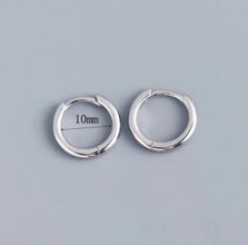 2-piece Essential Huggie Hoop Earrings