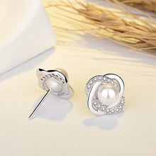 Lumi Pearl Crystal Studs